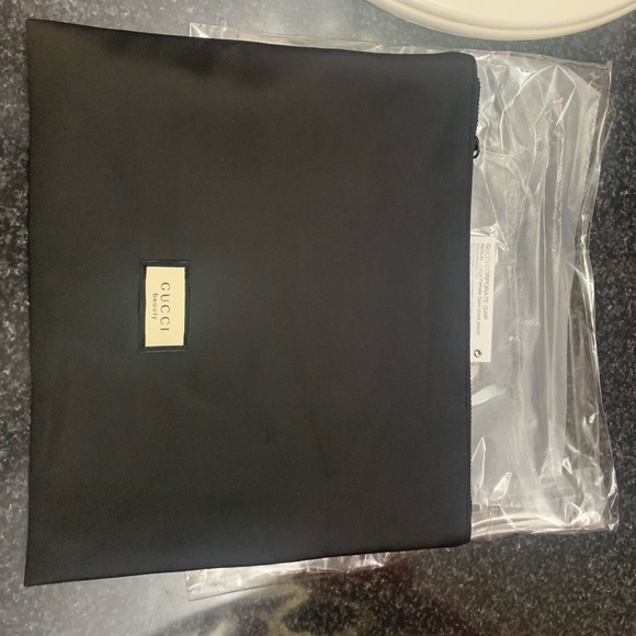 Gucci Makeup bag - Picture 3 of 3
